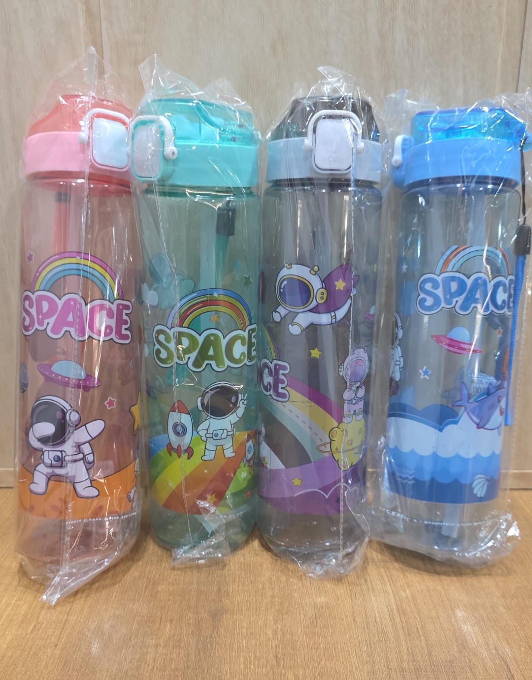 Space 900 ml Transparent Bottle
